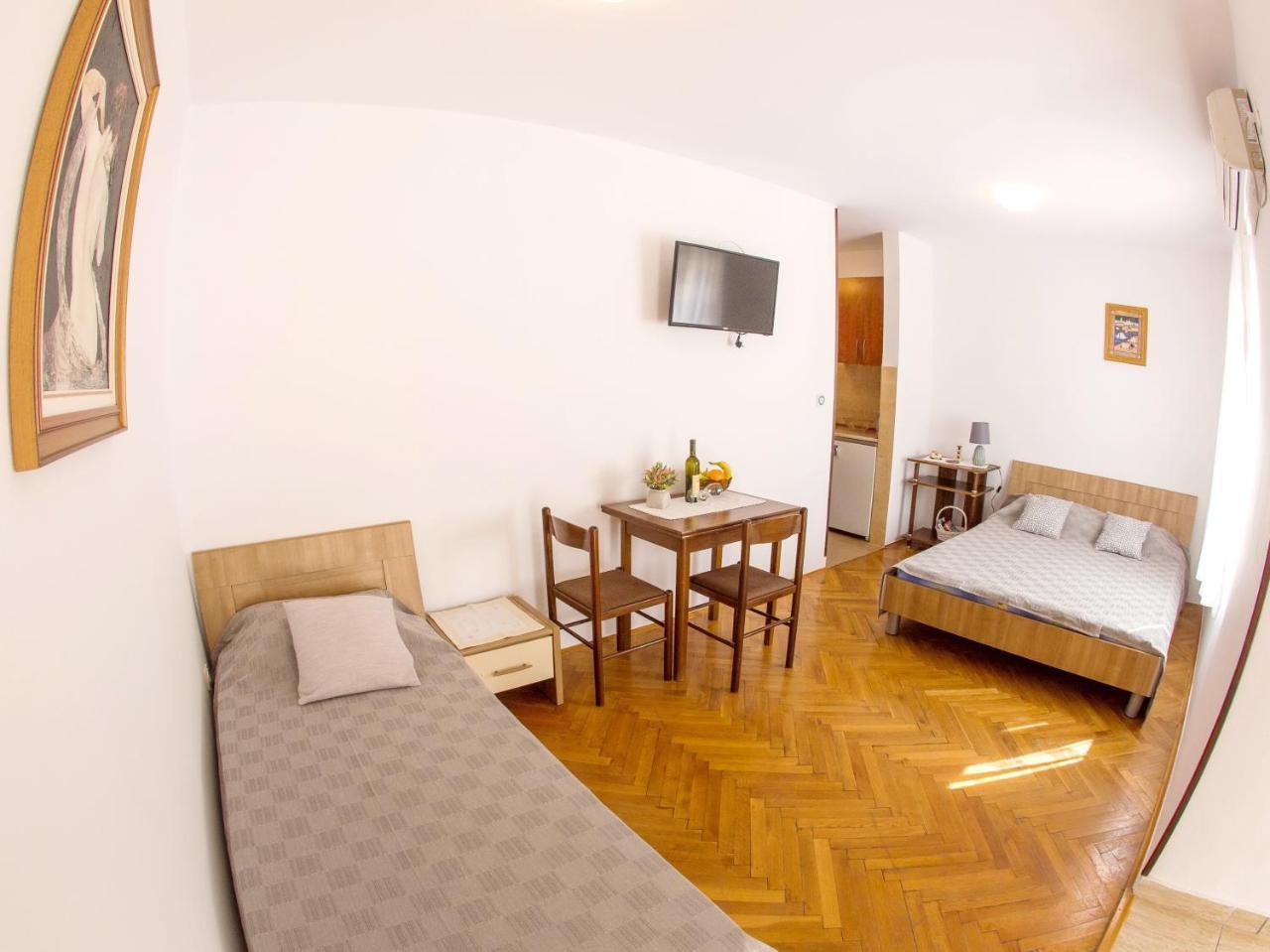 Apartments Angela Budva Bagian luar foto